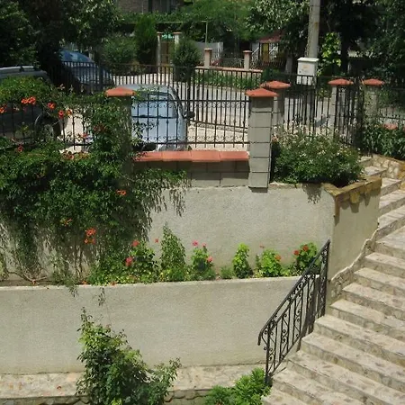 Coliseum Apartment Kranevo